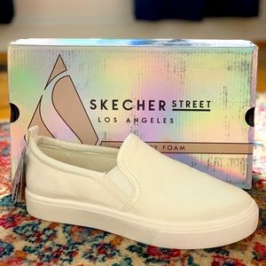Sketcher Street w/memory foam, white, size 8.